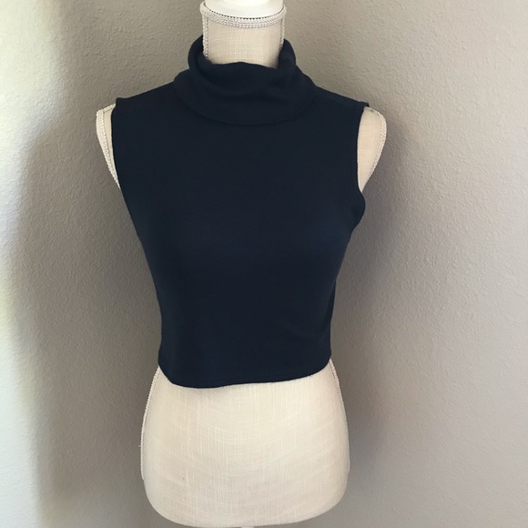 White Stag Tops - Turtleneck sleeveless top crop cute for a classy look